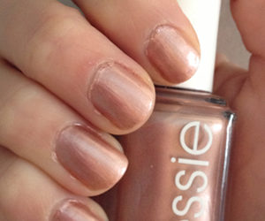 Essie Buy Me A Cameo Swatch & Review