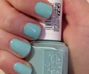 Essie Mint Candy Apple Swatch